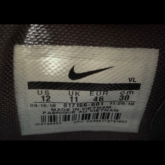 New Nike Vapor Untouchable Football Cleats - Picture 10 of 10